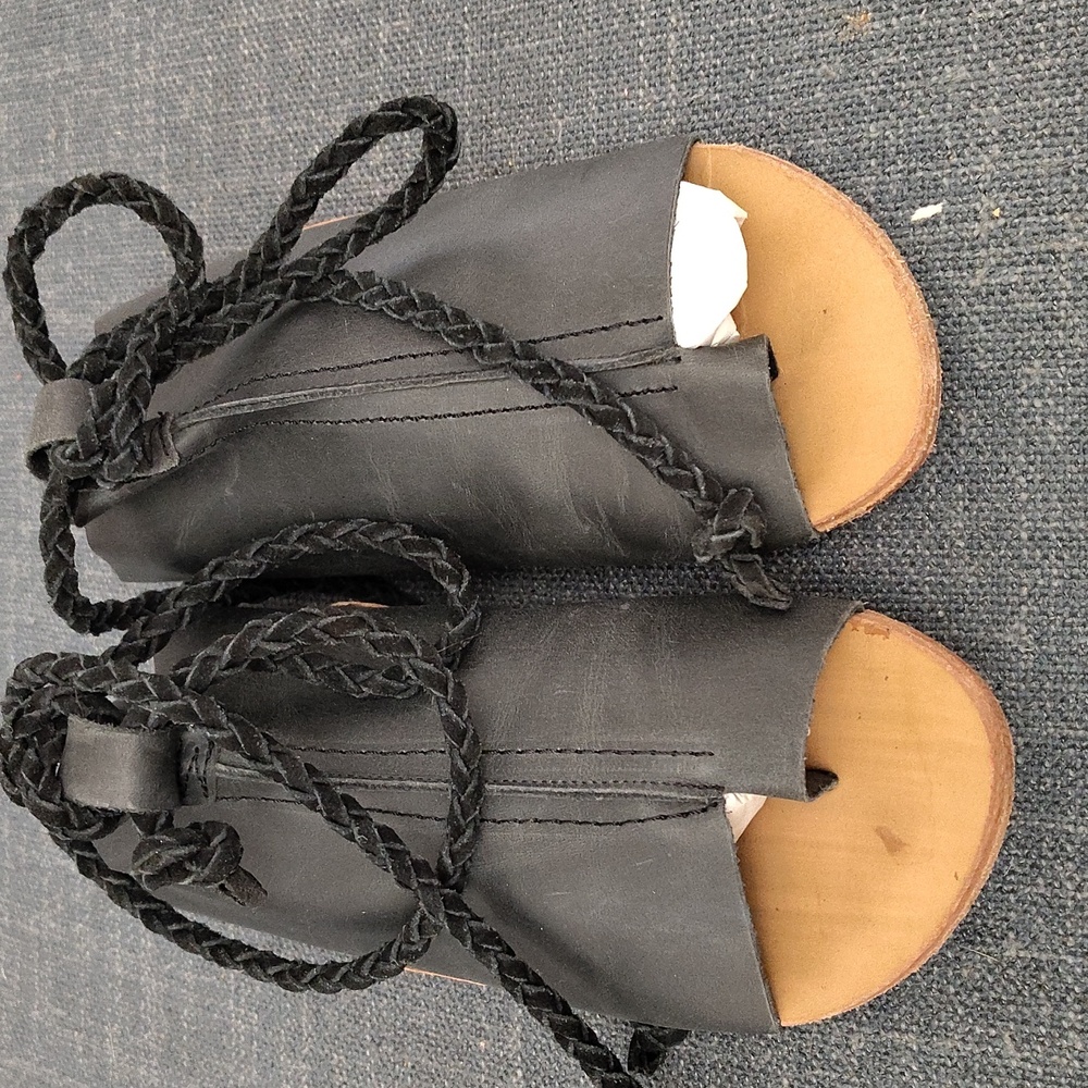 Free people sandals with ties size 7